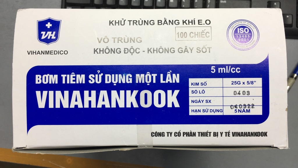 Bơm tiêm 5ml/cc (25Gx5/8'') Vinahakook (H/100c) kim ngắn