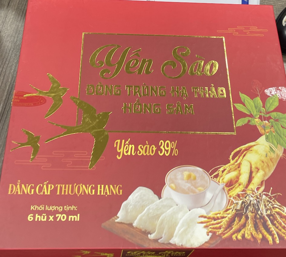 Yến sào Đông trùng hạ thảo DR Queen (H/6lọ/70ml)