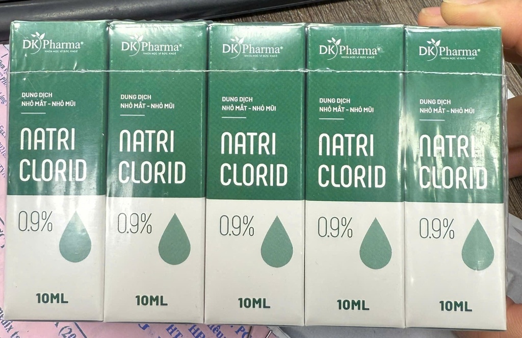 Natri Clorid 0.9% nhỏ mắt Dược Khoa (Cọc/10lọ/10ml)
