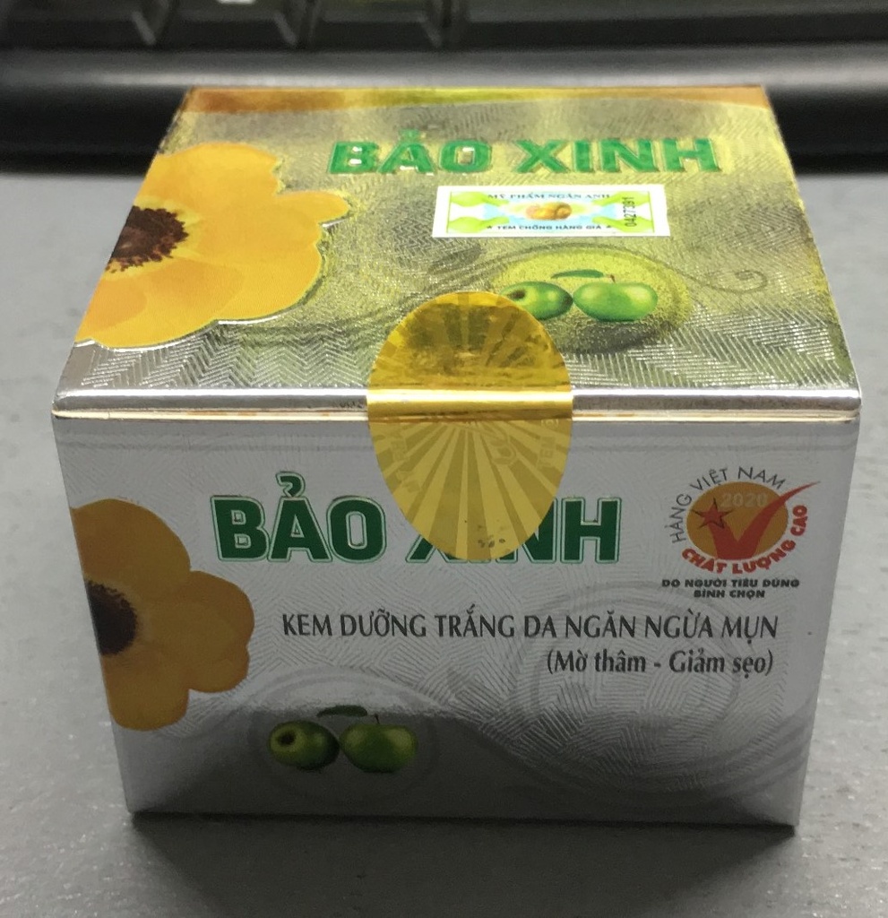 Bảo xinh kem trắng da ngừa mụn (H/1lọ/12g)